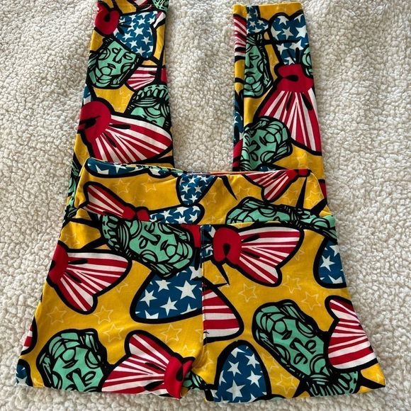 NWT LuLaRoe Yellow Patriotic Leggings w/fun Lady Liberty Design! Size OS (2-10) - Picture 2 of 5